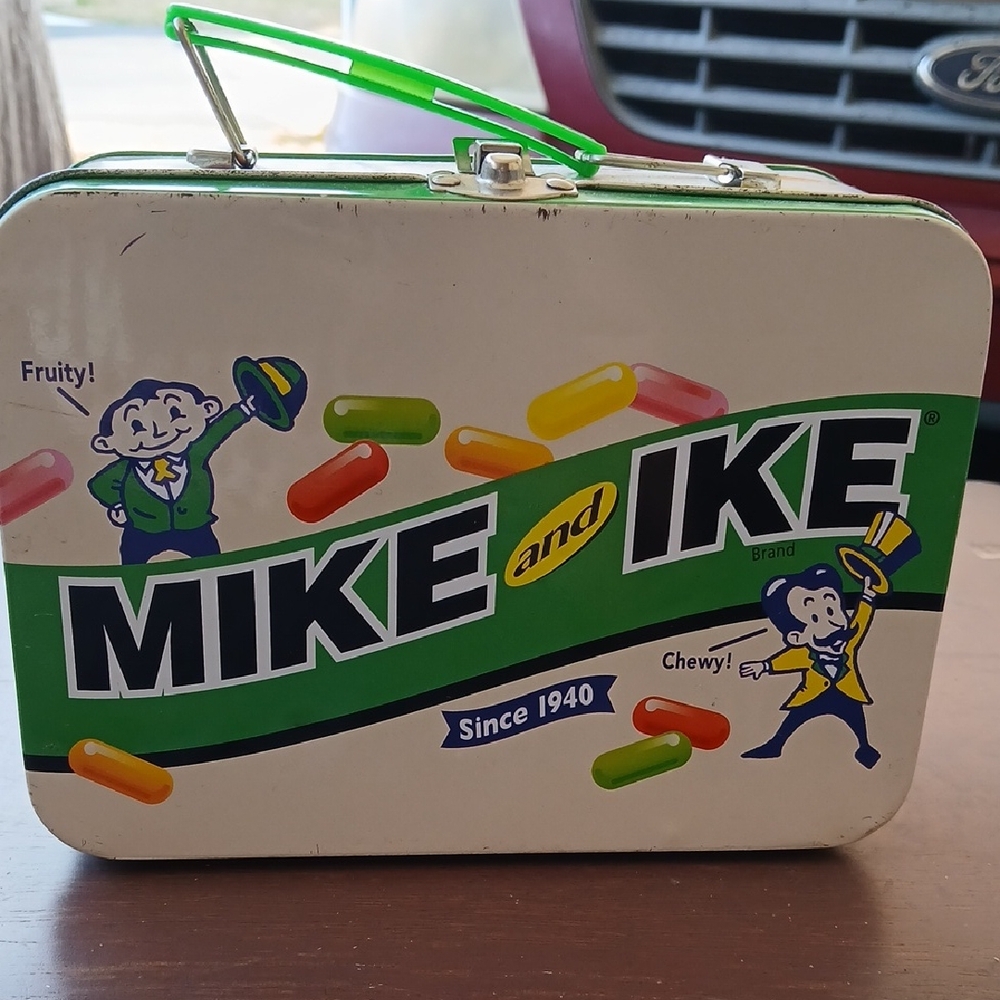 Mike And Ike Metal Lunchbox 2016